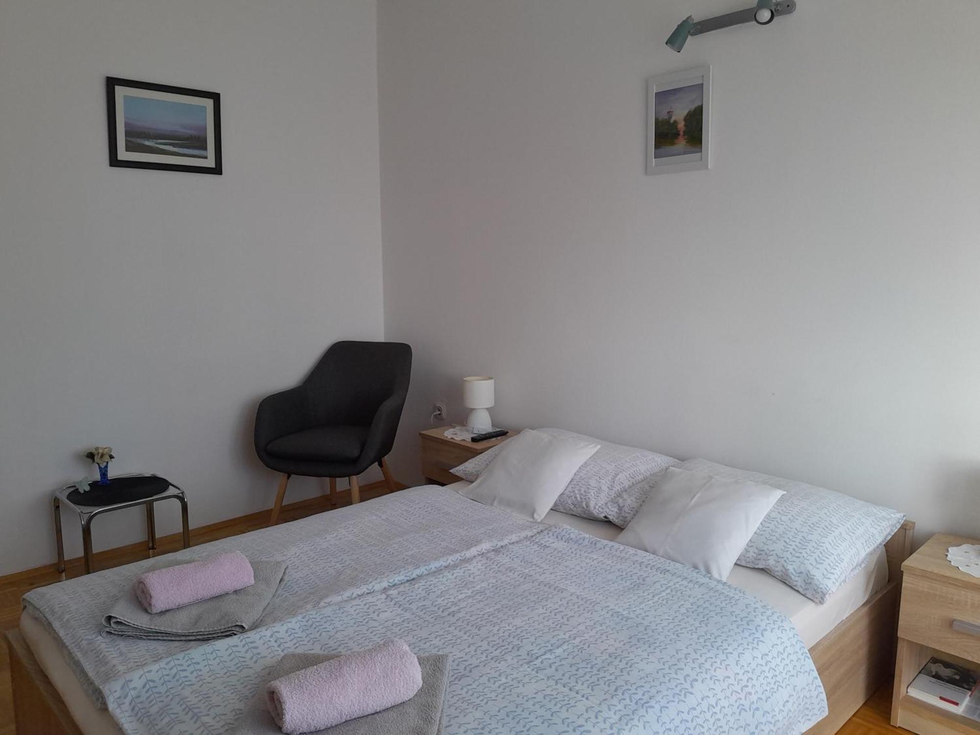 Apartman Kod Dide I Bake วูโควาร์ ภายนอก รูปภาพ
