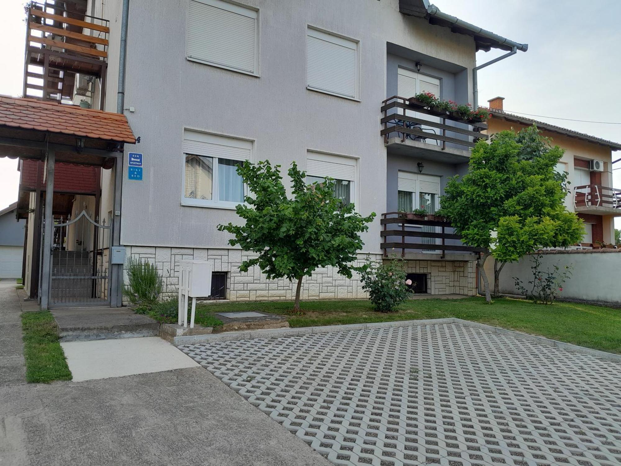 Apartman Kod Dide I Bake วูโควาร์ ภายนอก รูปภาพ